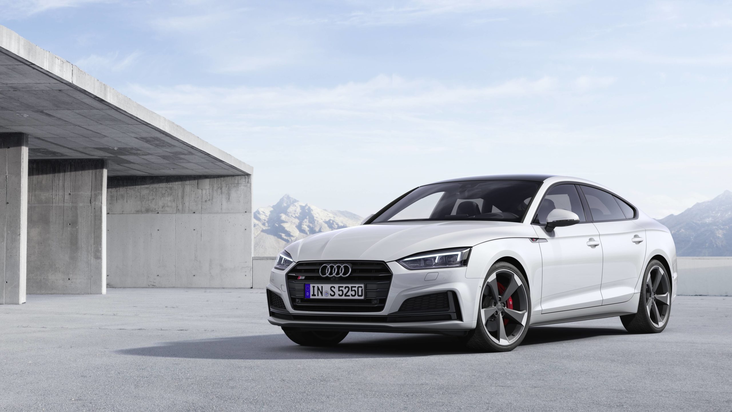 Les modèles Audi S5 désormais dotés d'un moteur TDI - Audi France ...